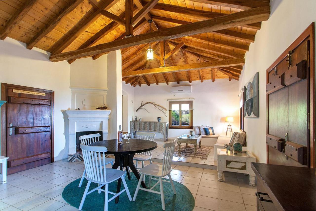 Amouage Boutique Home Κολιός Εξωτερικό φωτογραφία