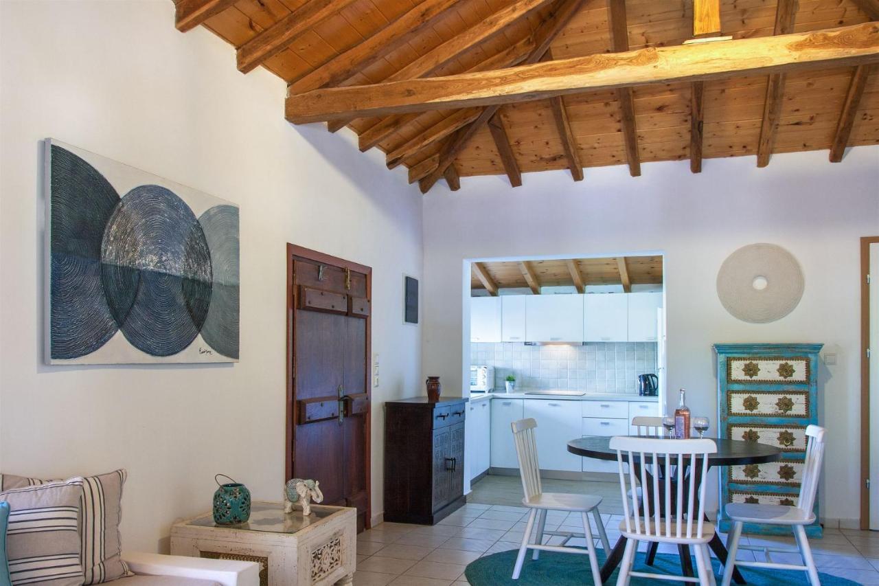 Amouage Boutique Home Κολιός Εξωτερικό φωτογραφία