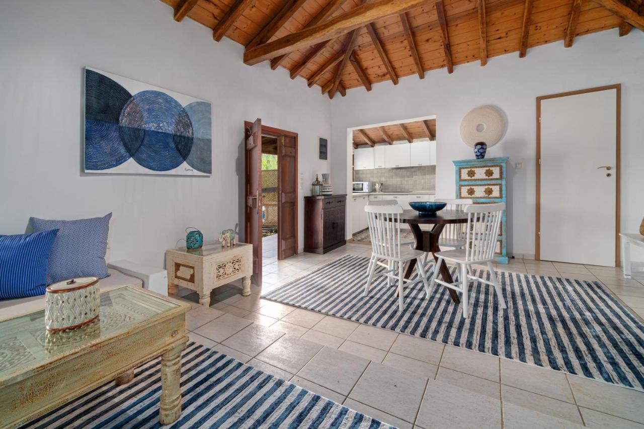 Amouage Boutique Home Κολιός Εξωτερικό φωτογραφία