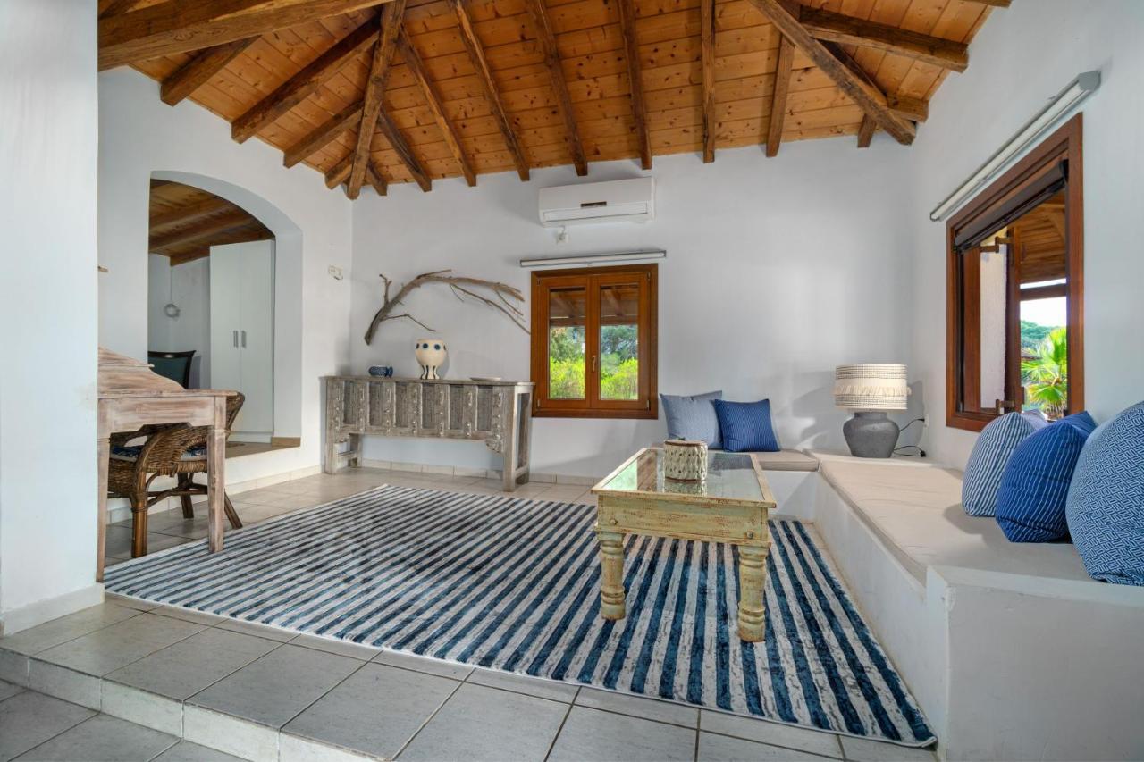 Amouage Boutique Home Κολιός Εξωτερικό φωτογραφία